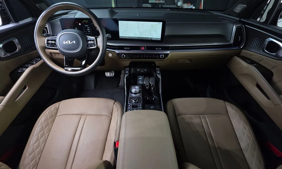 Kia Sorento — фото 10