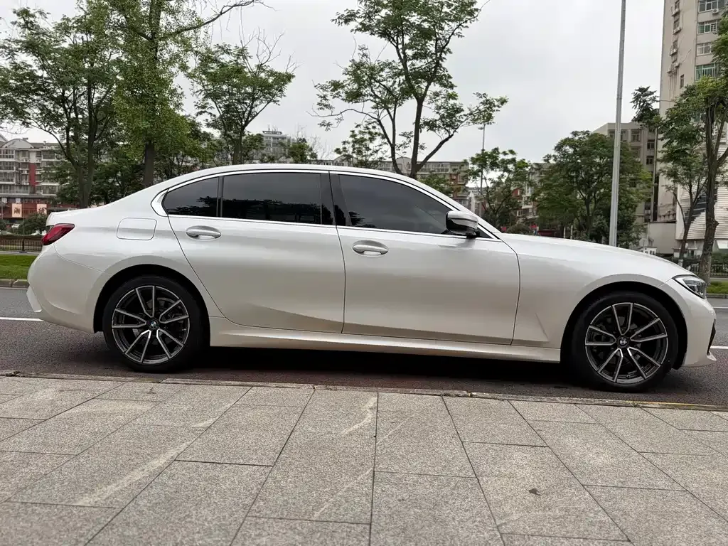BMW 3 Series — фото 10