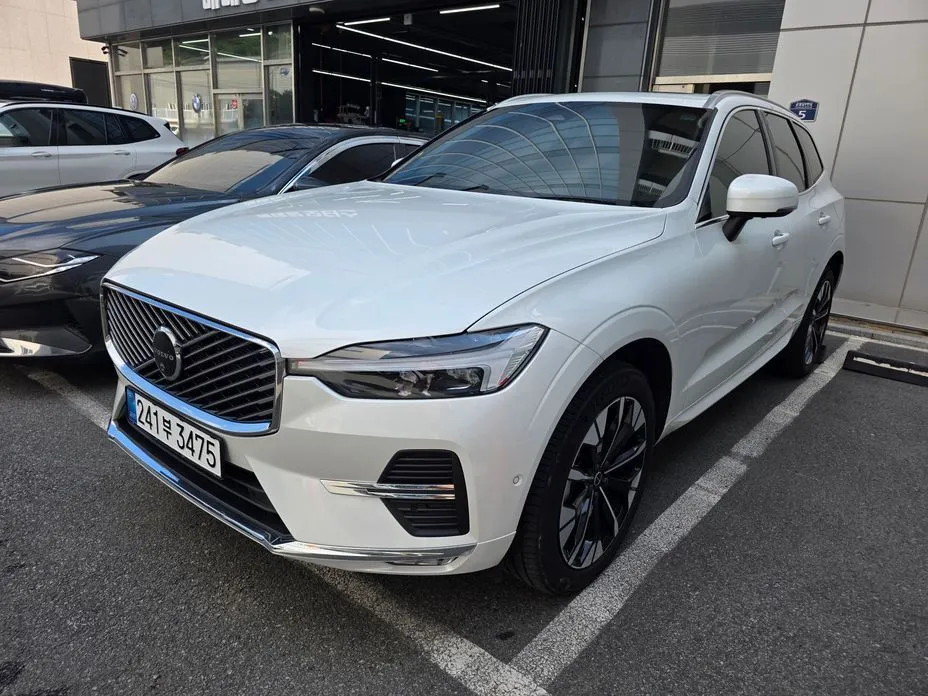 Volvo XC60 — фото 9