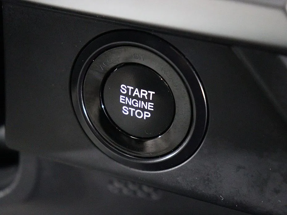 KG Mobility (Ssangyong) Torres — фото 3
