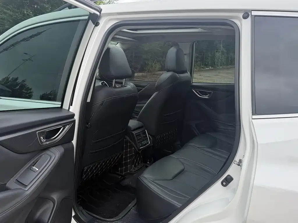 Subaru Forester — фото 2
