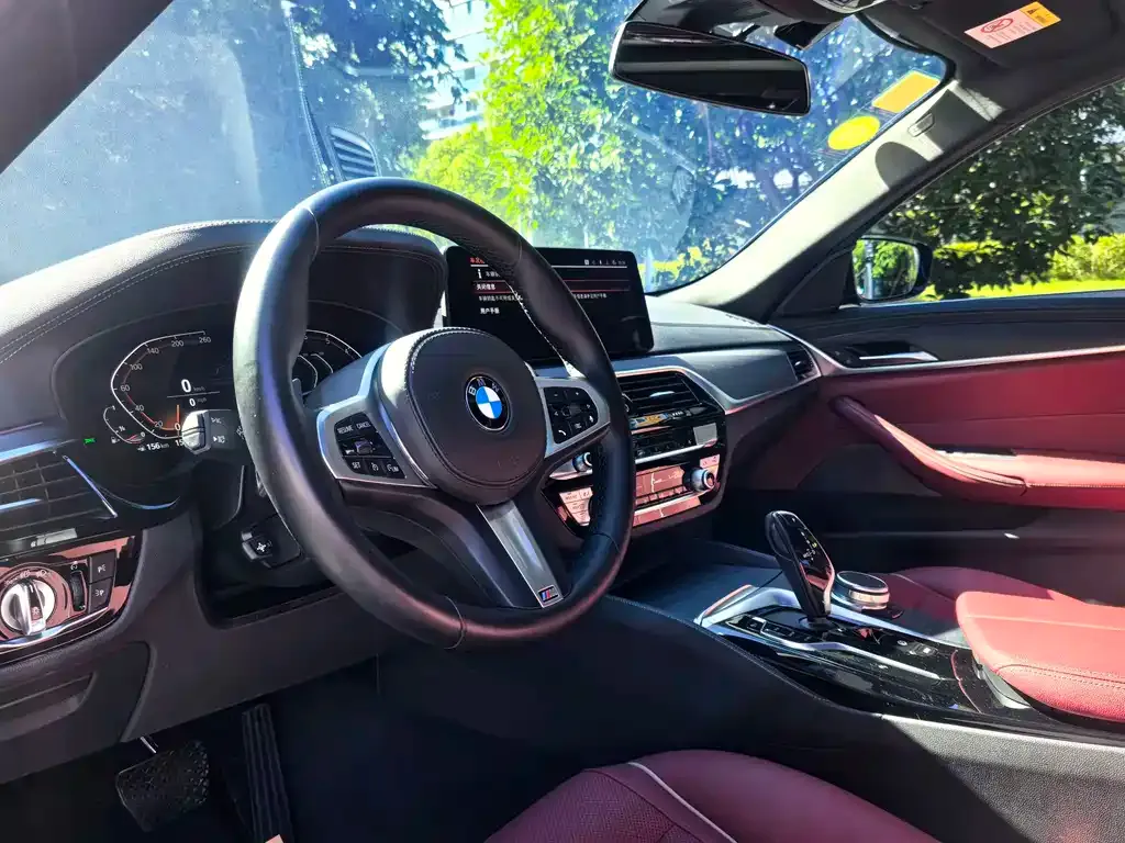 BMW 5 Series — фото 9