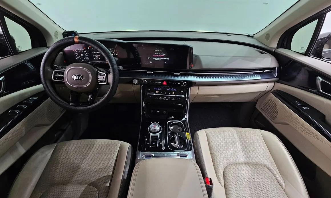 Kia Carnival — фото 4