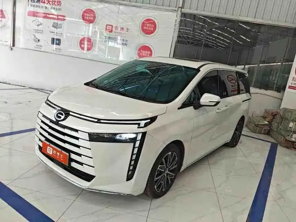 GAC Motor 传祺E8 PHEV — фото 1