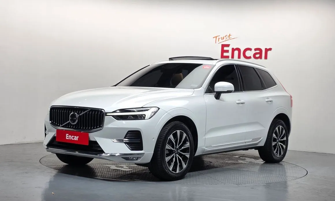 Volvo XC60 — фото 1
