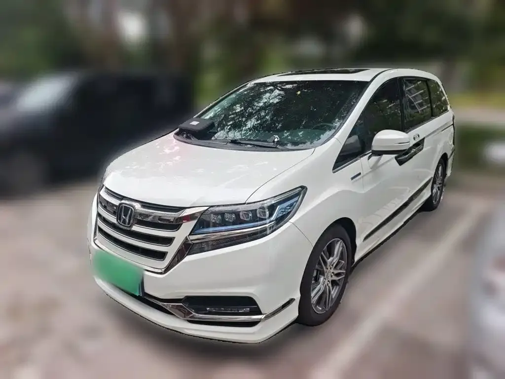 Honda Elysion — фото 1