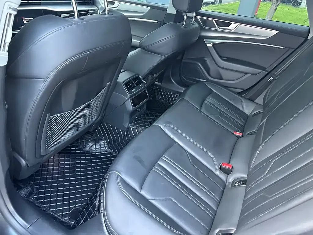 Audi A7 — фото 5