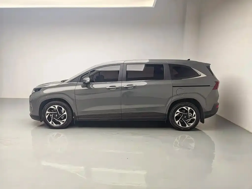 Hyundai Custo — фото 4