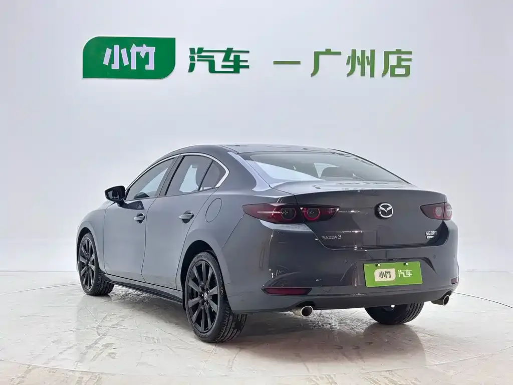 Mazda 3 Axela — фото 4