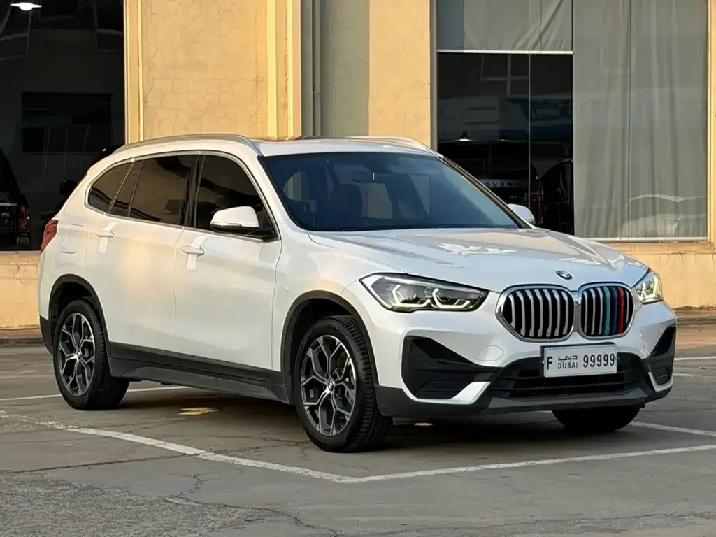 BMW X1 — фото 5