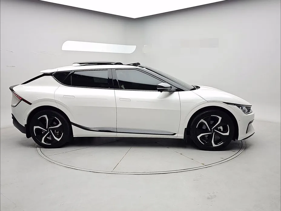 Kia EV6 — фото 5