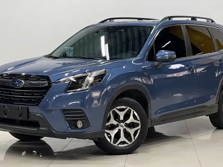 Subaru Forester — фото 1