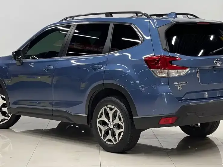 Subaru Forester — фото 6