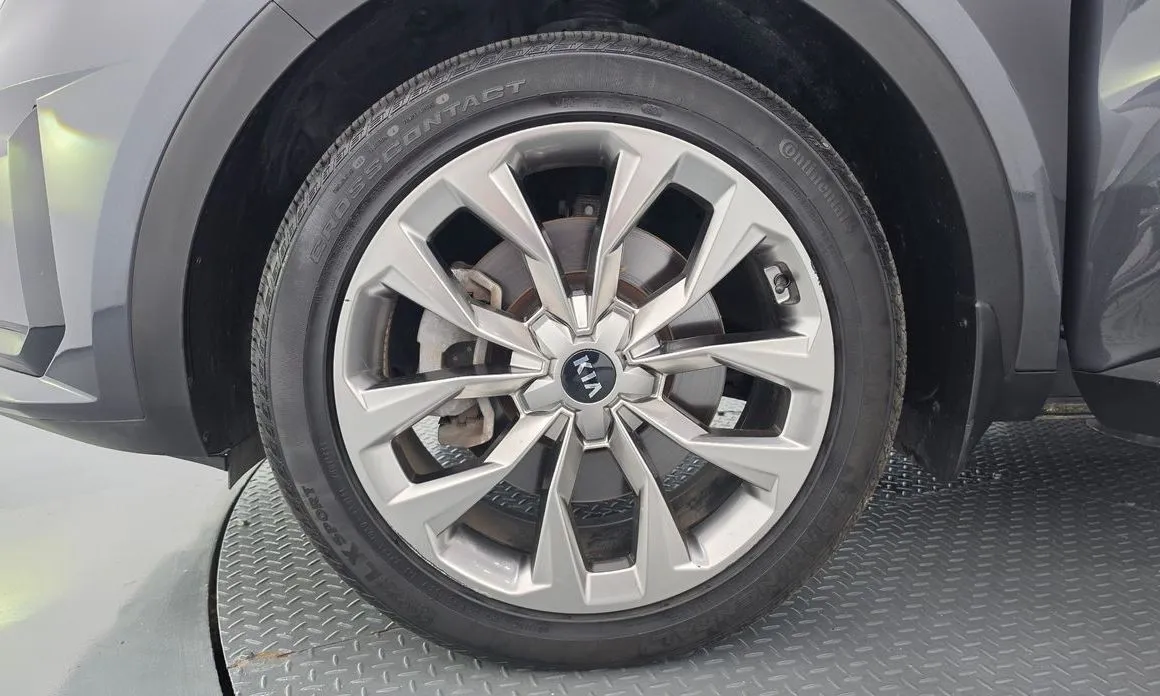 Kia Sorento — фото 9
