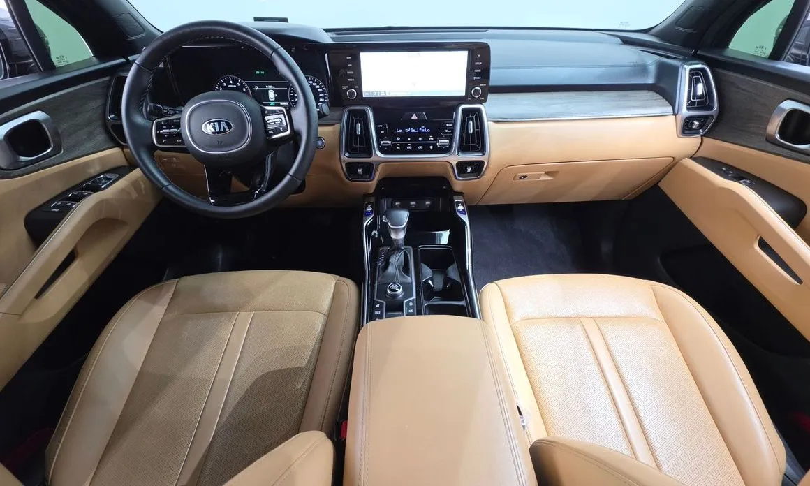 Kia Sorento — фото 7