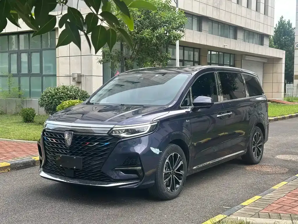 Roewe iMAX8 — фото 1