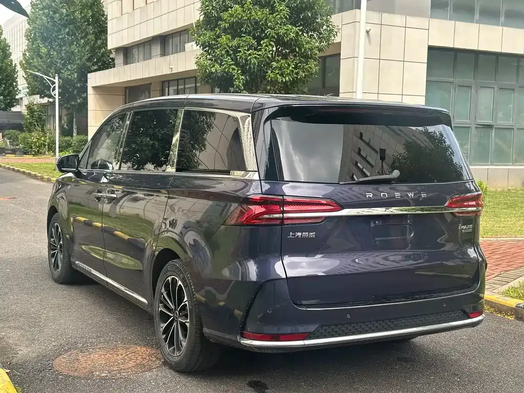 Roewe iMAX8 — фото 10