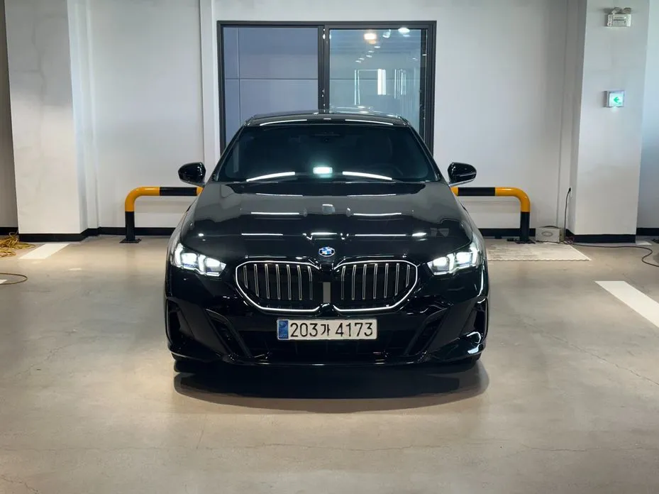 BMW 5-Series — фото 1