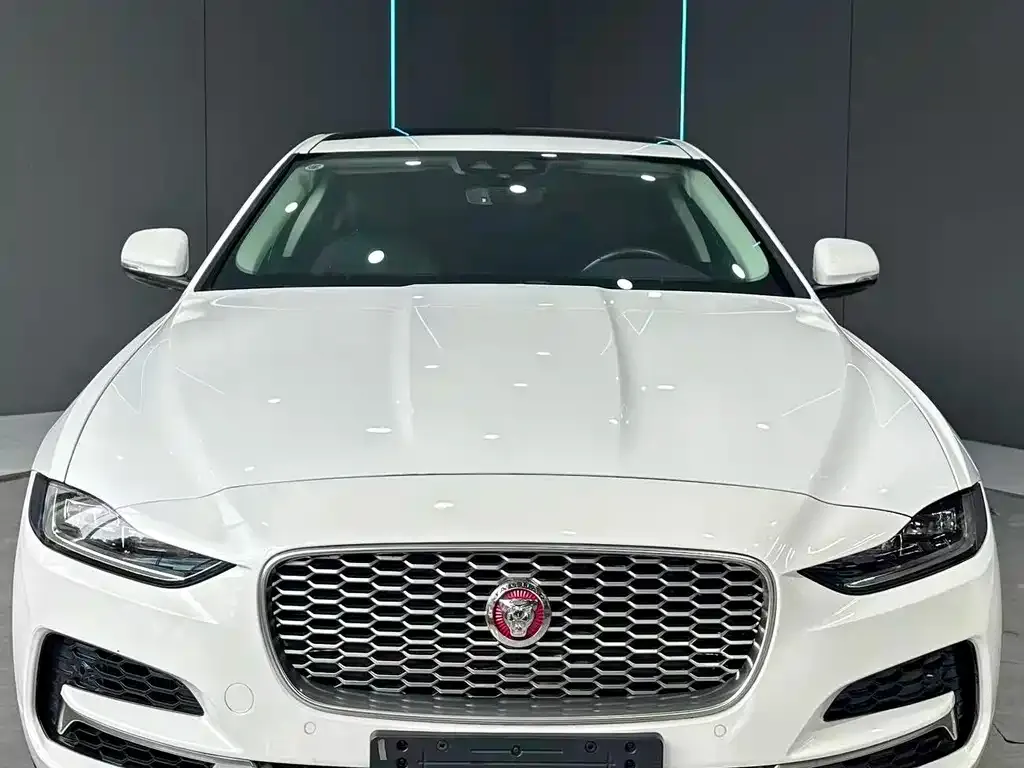 Jaguar XEL — фото 2