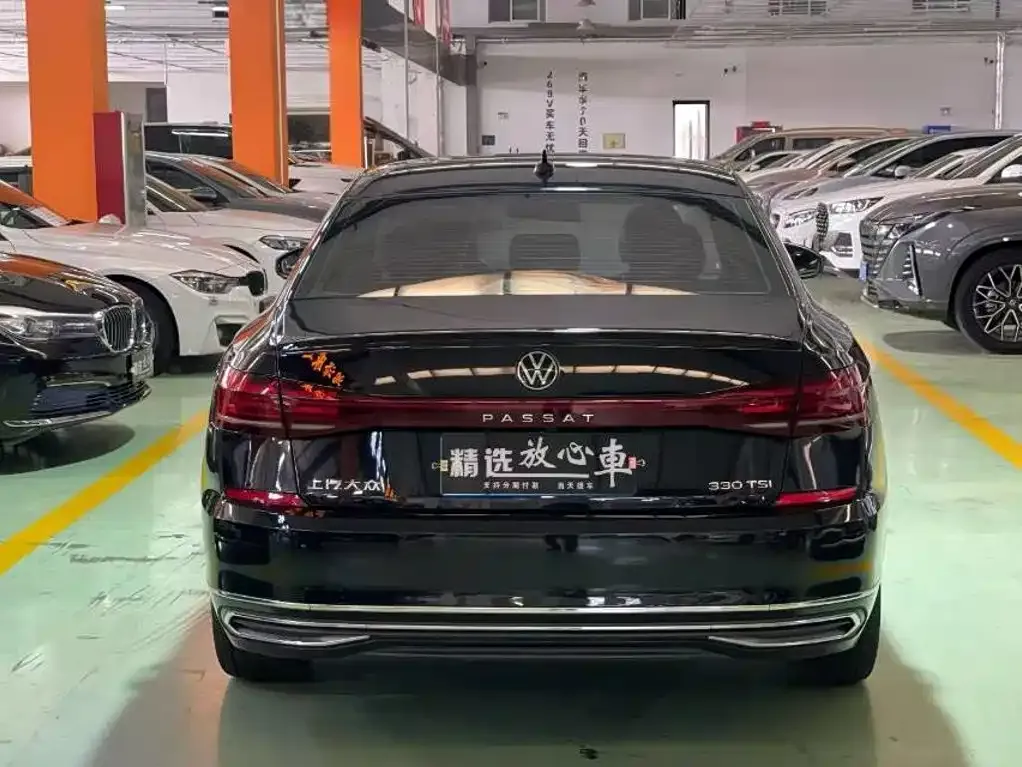Volkswagen Passat — фото 8