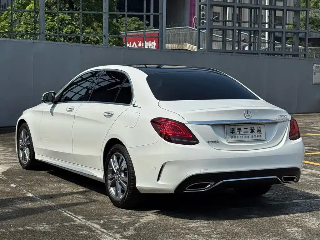 Mercedes-Benz C-Class — фото 10