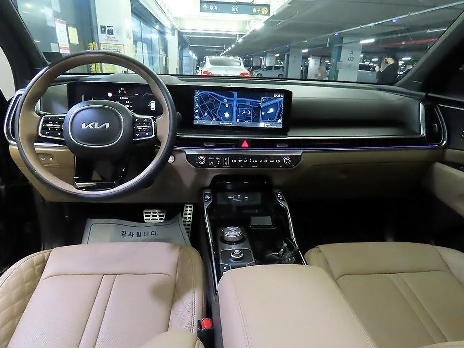 Kia Sorento — фото 10