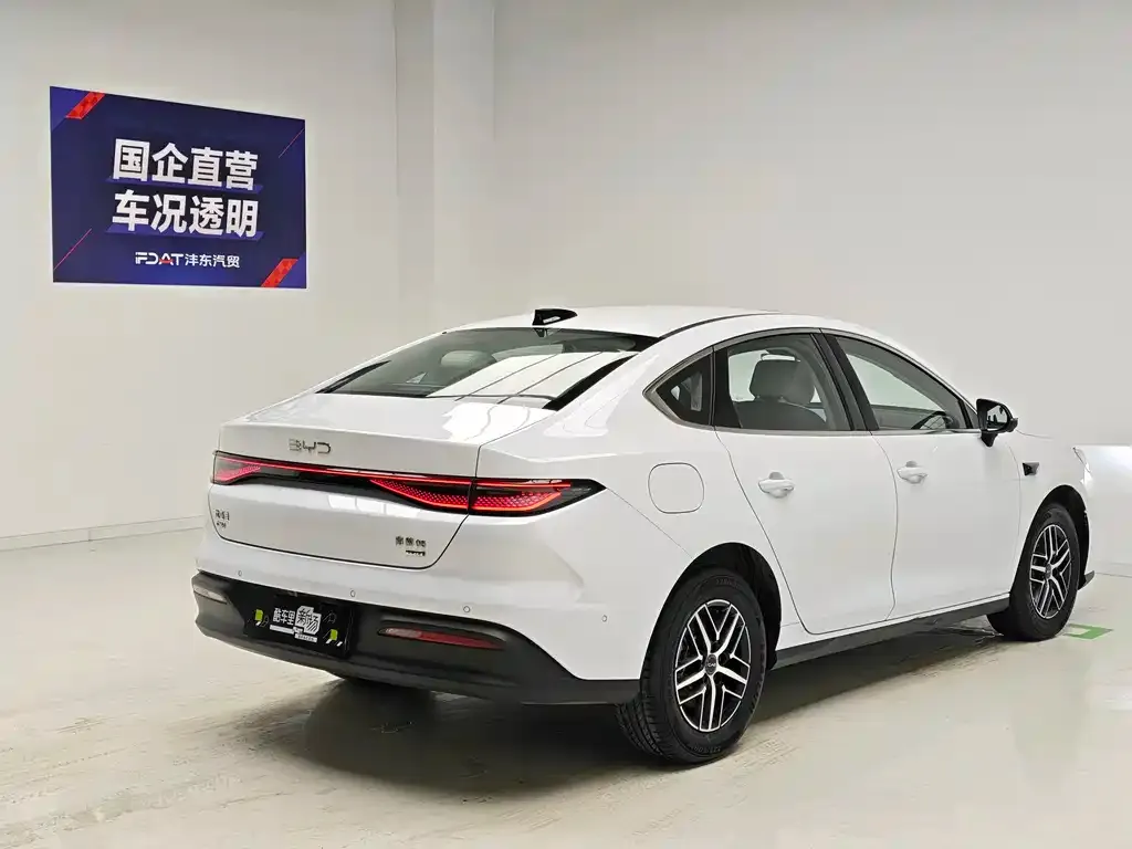 BYD Seal 05 DM-i — фото 2