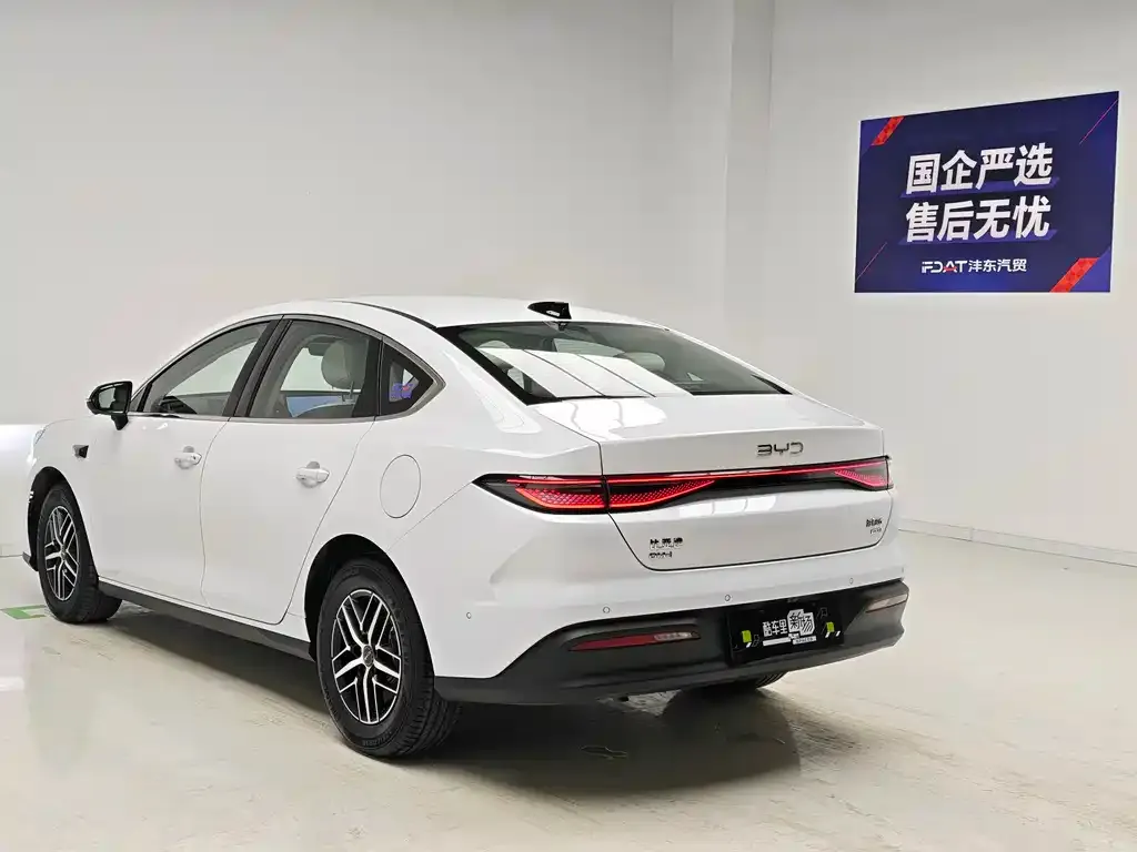 BYD Seal 05 DM-i — фото 5