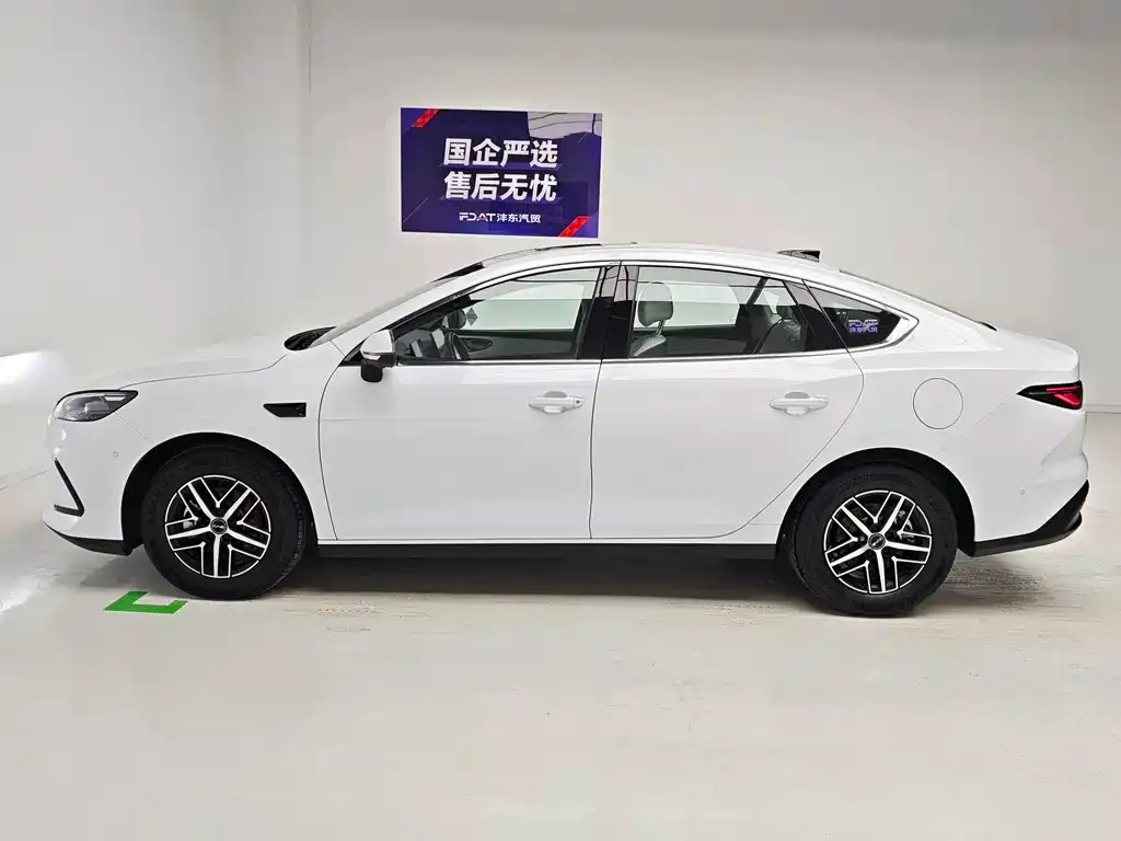 BYD Seal 05 DM-i — фото 4