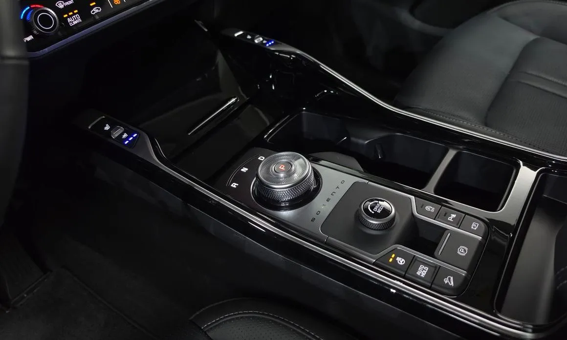 Kia Sorento — фото 4