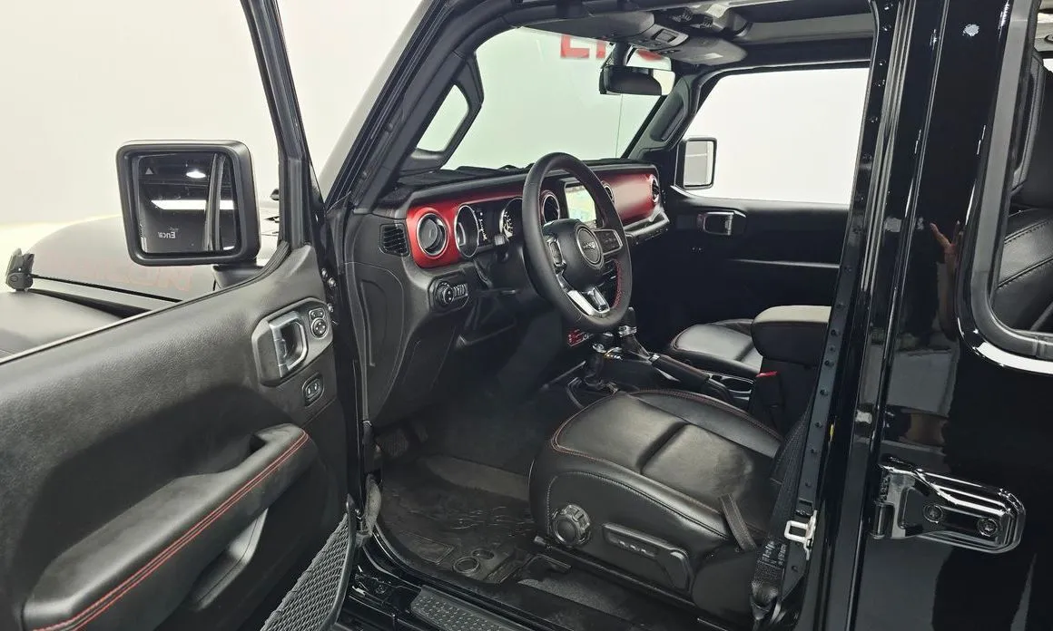 Jeep Wrangler — фото 10