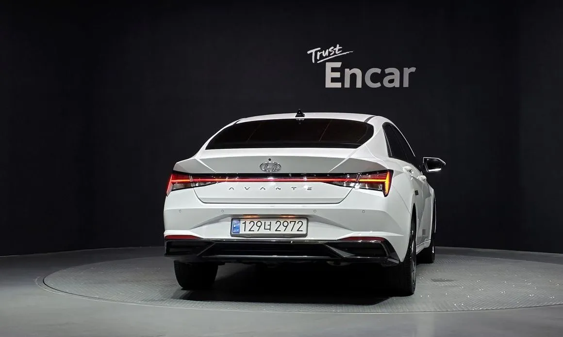 Hyundai AVANTE — фото 2