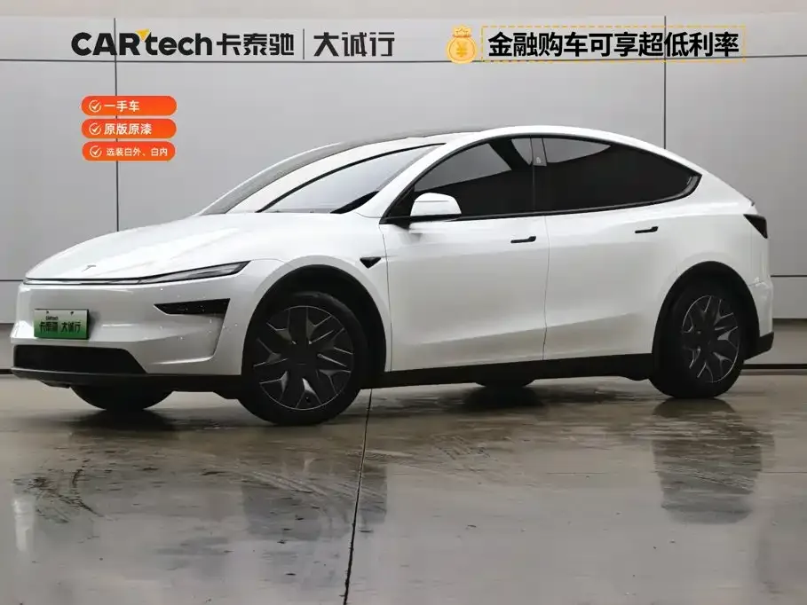 Tesla Model Y L — фото 1