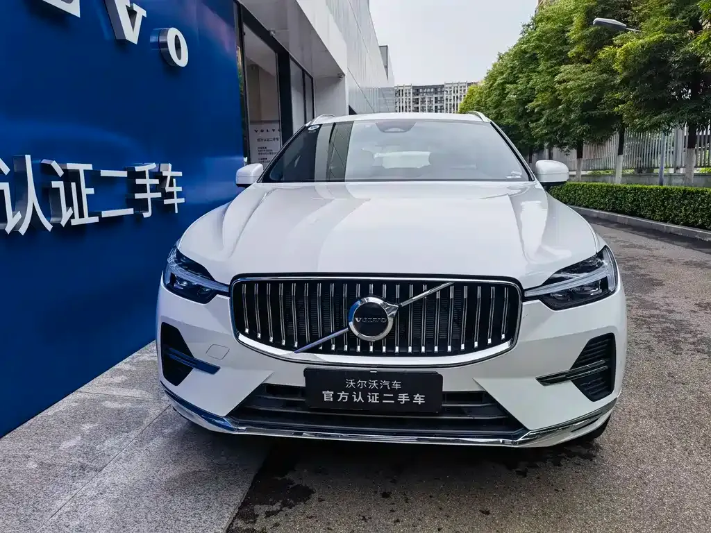 Volvo XC60 — фото 3