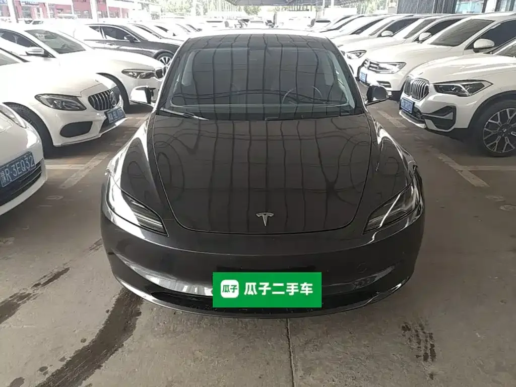 Tesla Model 3 — фото 5