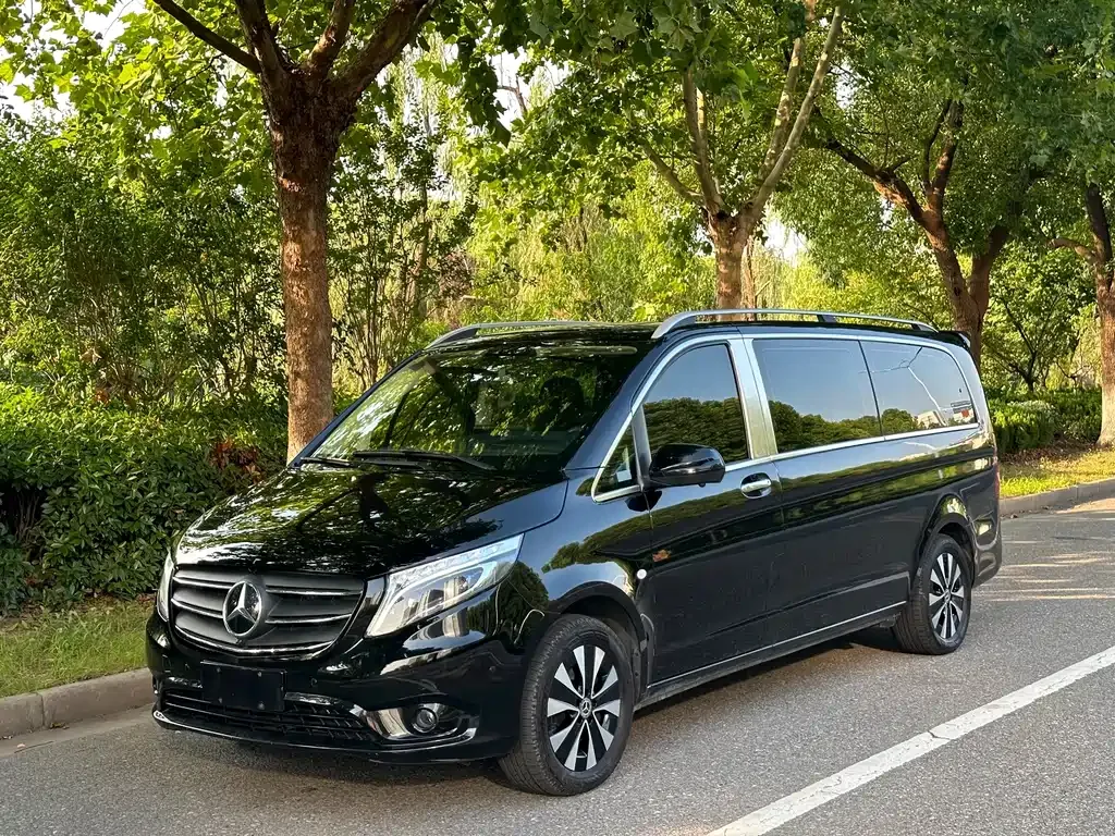 Mercedes-Benz Vito — фото 1