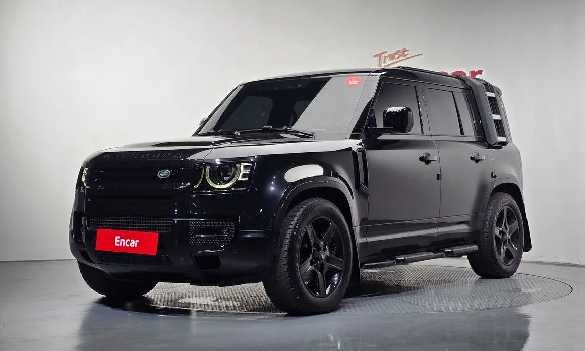 Land Rover Defender — фото 1