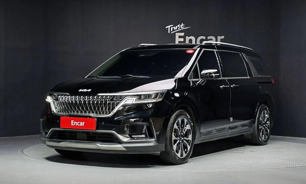 Kia Carnival — фото 1