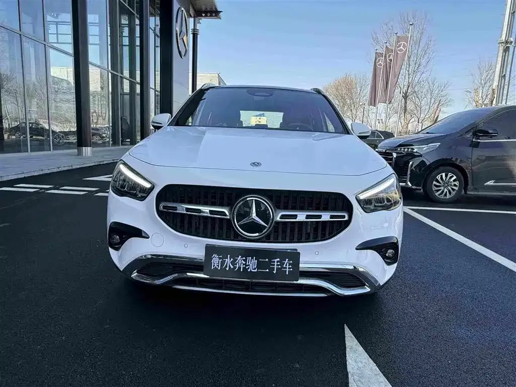 Mercedes-Benz GLA — фото 8