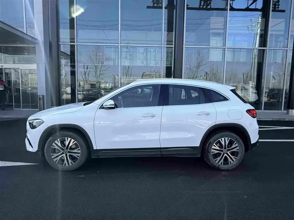 Mercedes-Benz GLA — фото 4