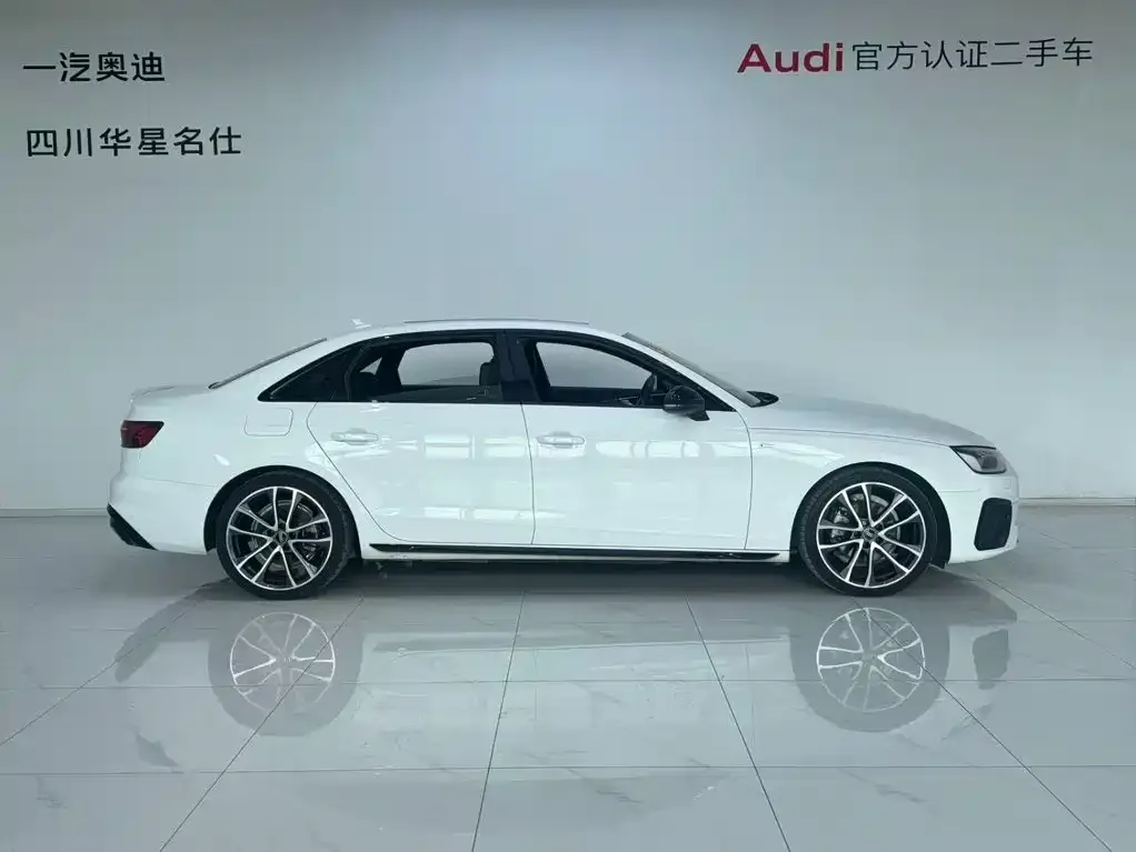 Audi A4L — фото 5