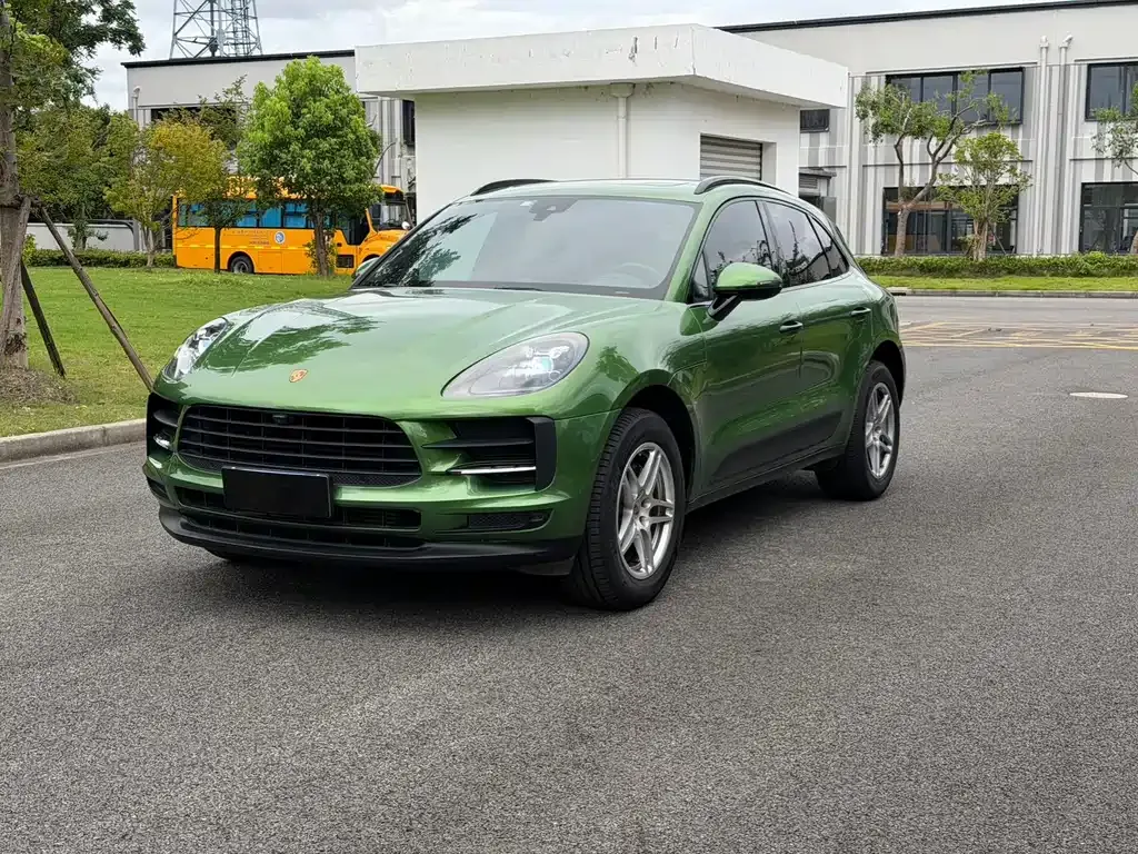 Porsche Macan — фото 1