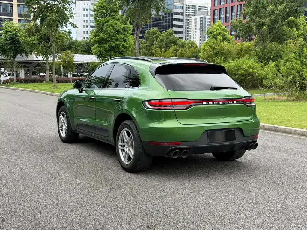 Porsche Macan — фото 10