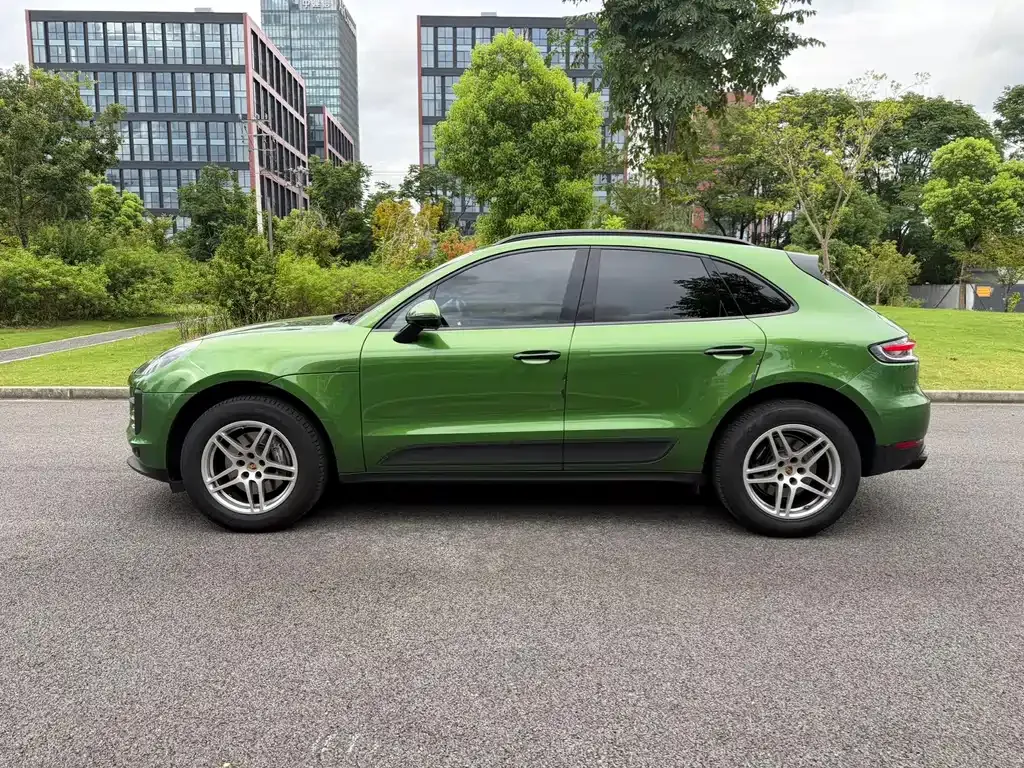 Porsche Macan — фото 9