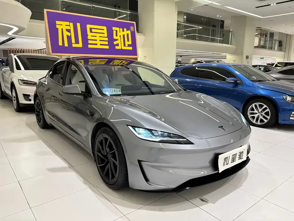 Tesla Model 3 — фото 5