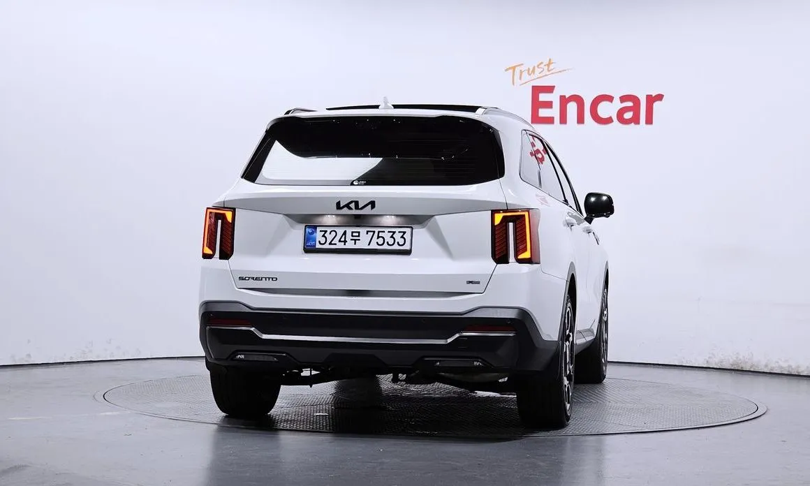 Kia Sorento — фото 5