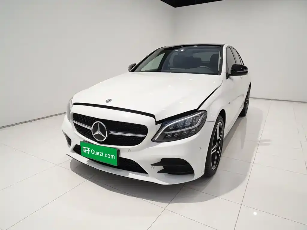 Mercedes-Benz C-Class — фото 1