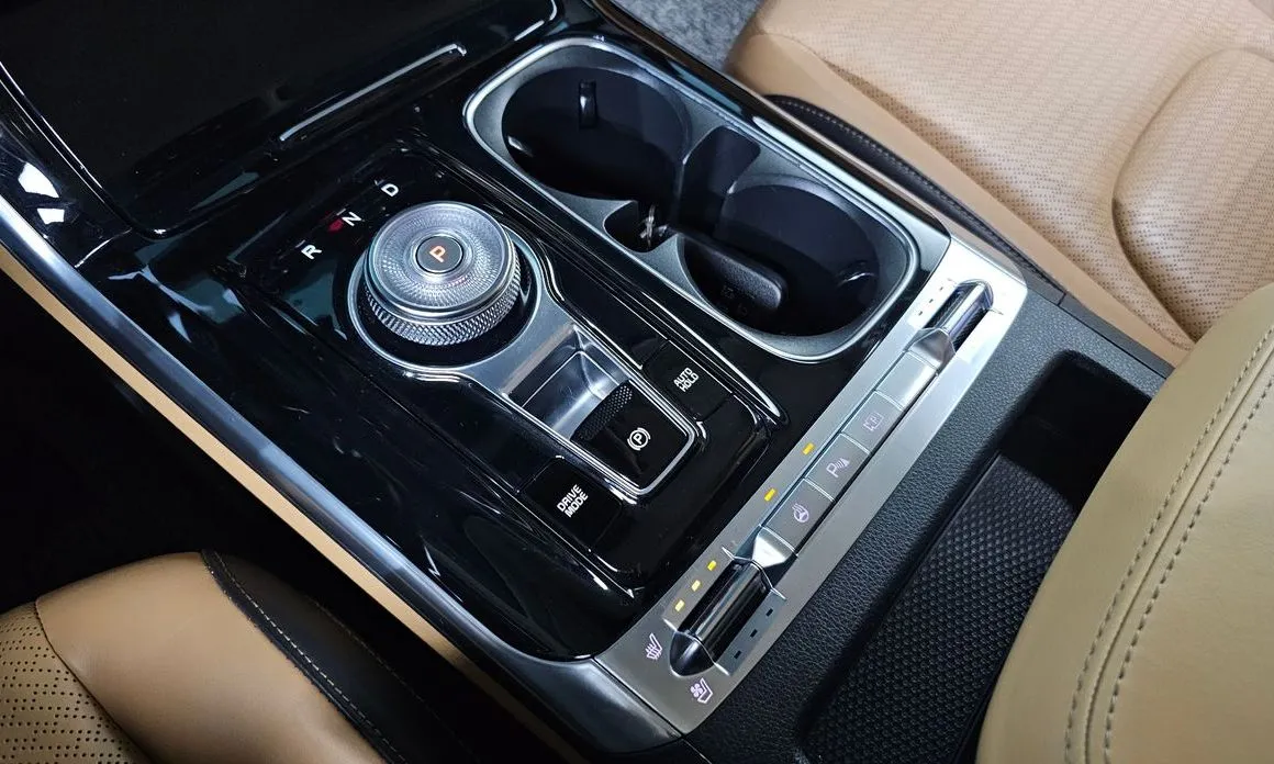 Kia Carnival — фото 10