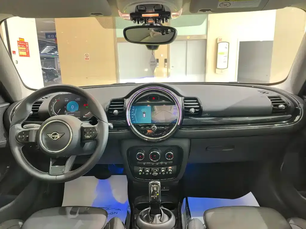 MINI Clubman — фото 4