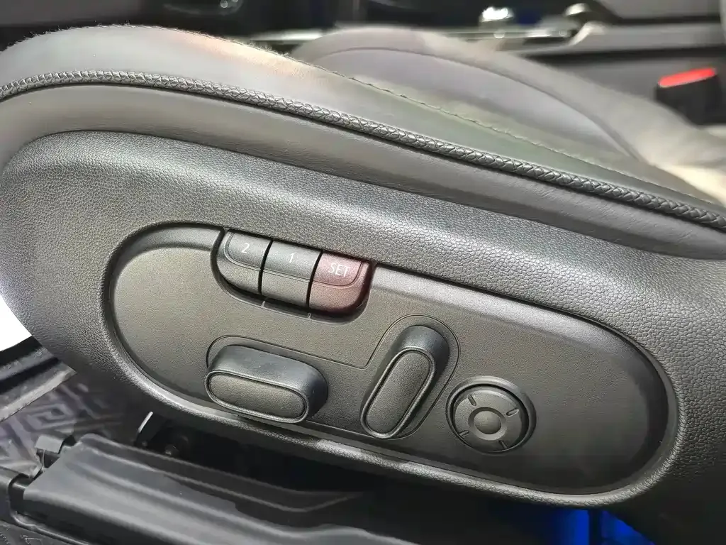 MINI Clubman — фото 10